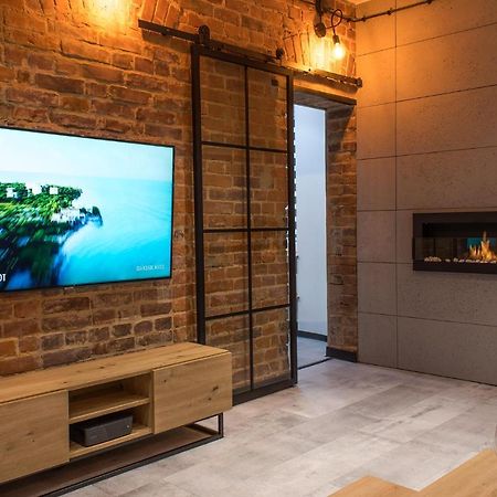 ניסה Apartament Black Loft מראה חיצוני תמונה