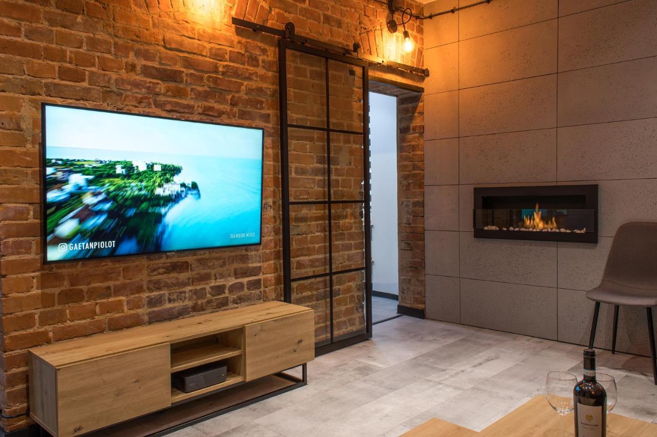 ניסה Apartament Black Loft מראה חיצוני תמונה
