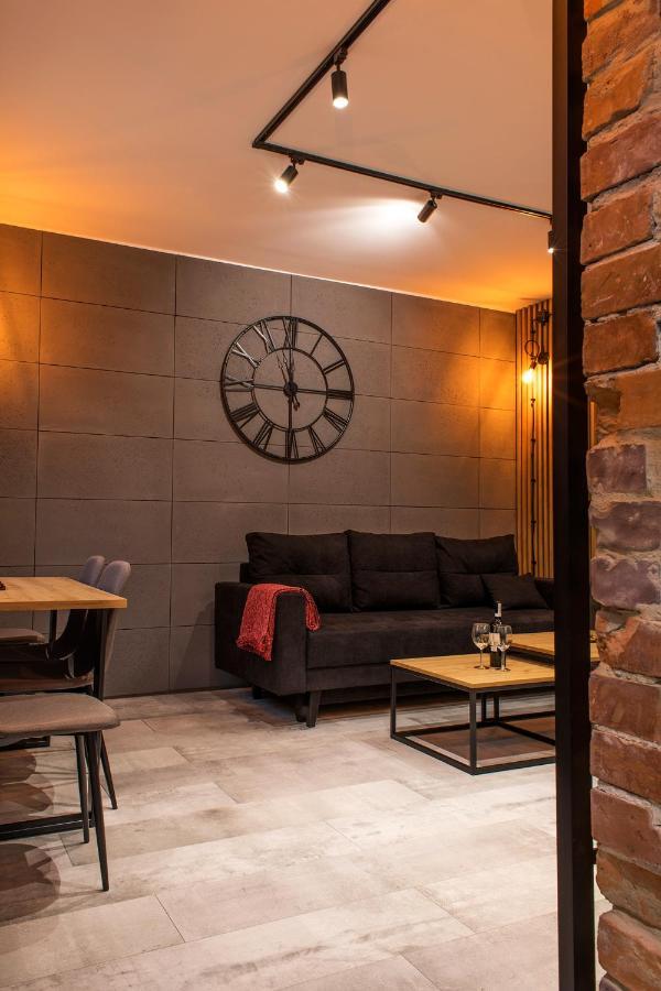 ניסה Apartament Black Loft מראה חיצוני תמונה